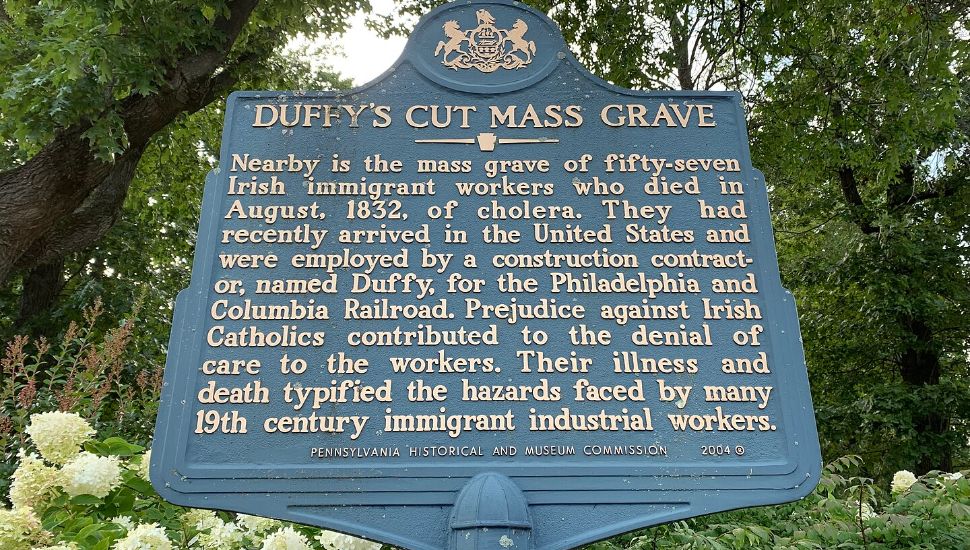 Duffy's Cut sign.