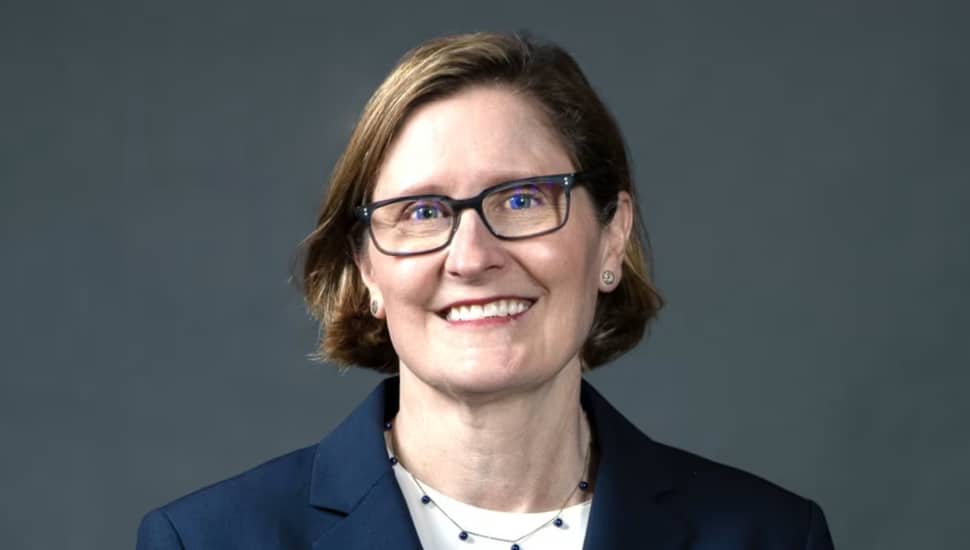 Anna Paulson headshot.