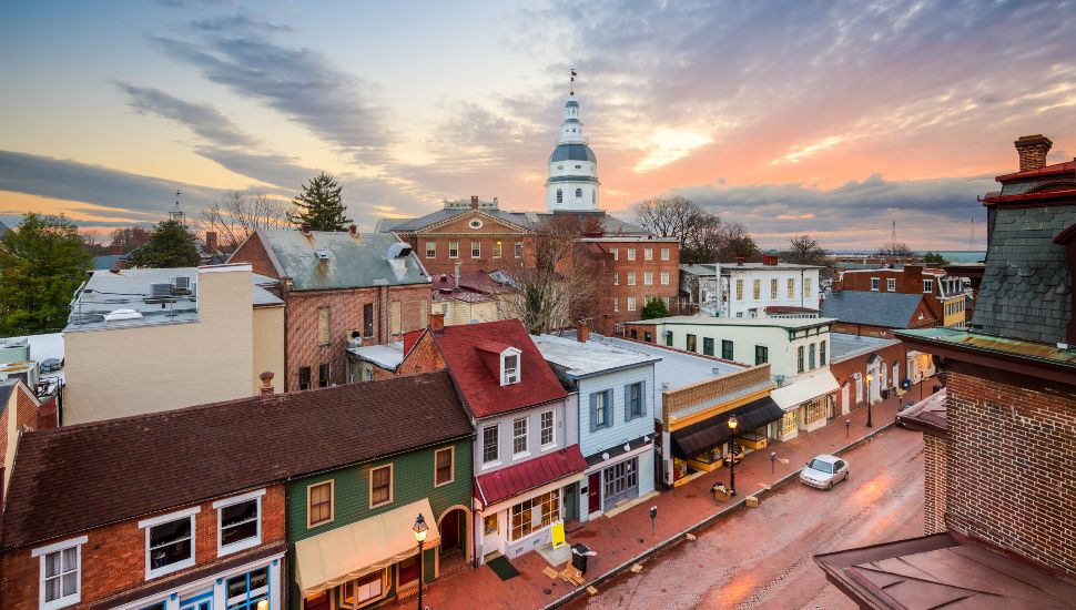 Annapolis, Maryland, USA downtown view over Main Street with the State House.