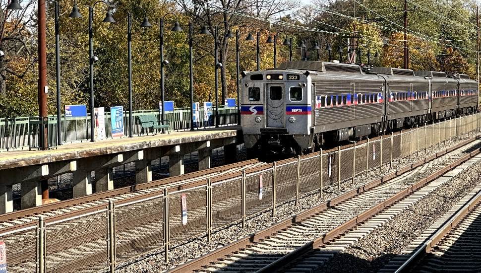 SEPTA Train pulling into the Wayne station