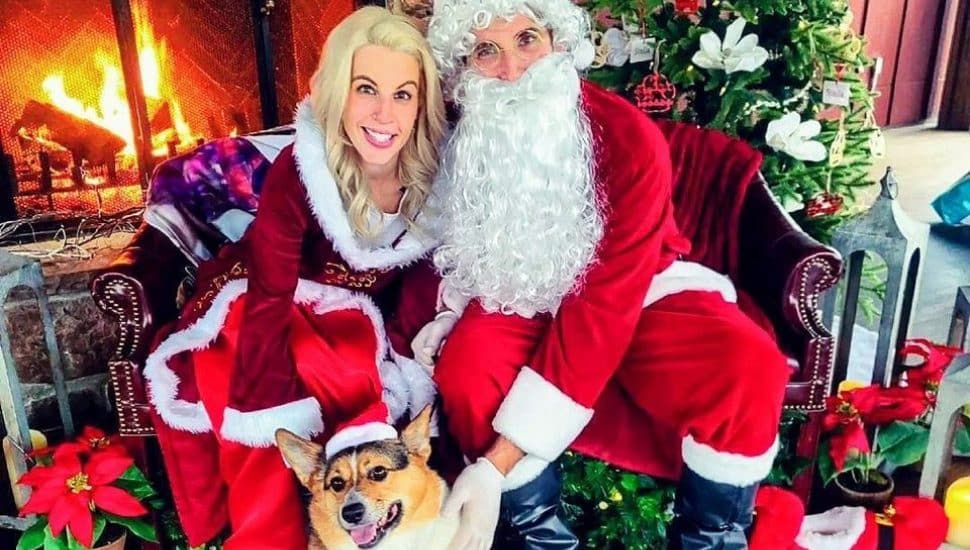 Mr. and Mrs. Claus with Corgi at Stella.