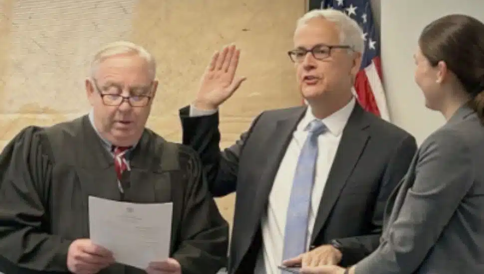 Dana Edwards swears in as the new mayor of Narberth.