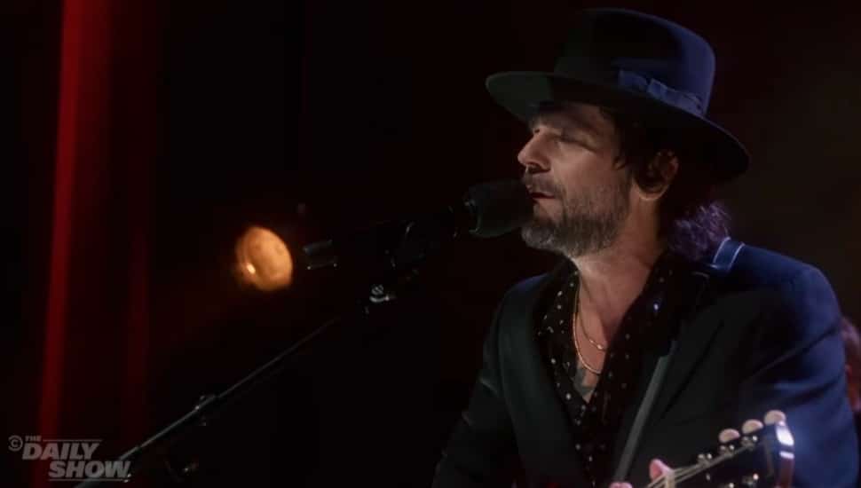 Langhorne Slim singing on The Daily Show.