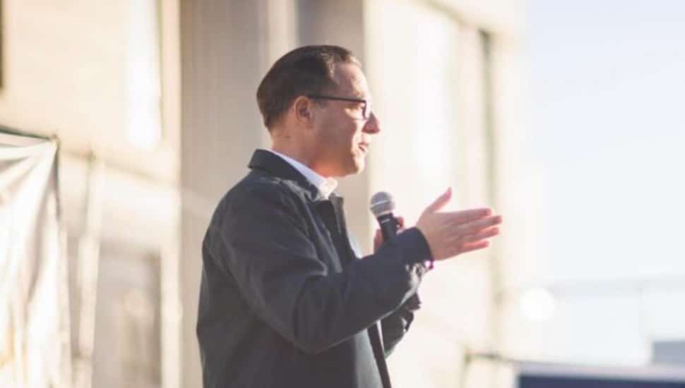 PA Gov. Josh Shapiro Chats with Jay Wright as He Promotes Memoir