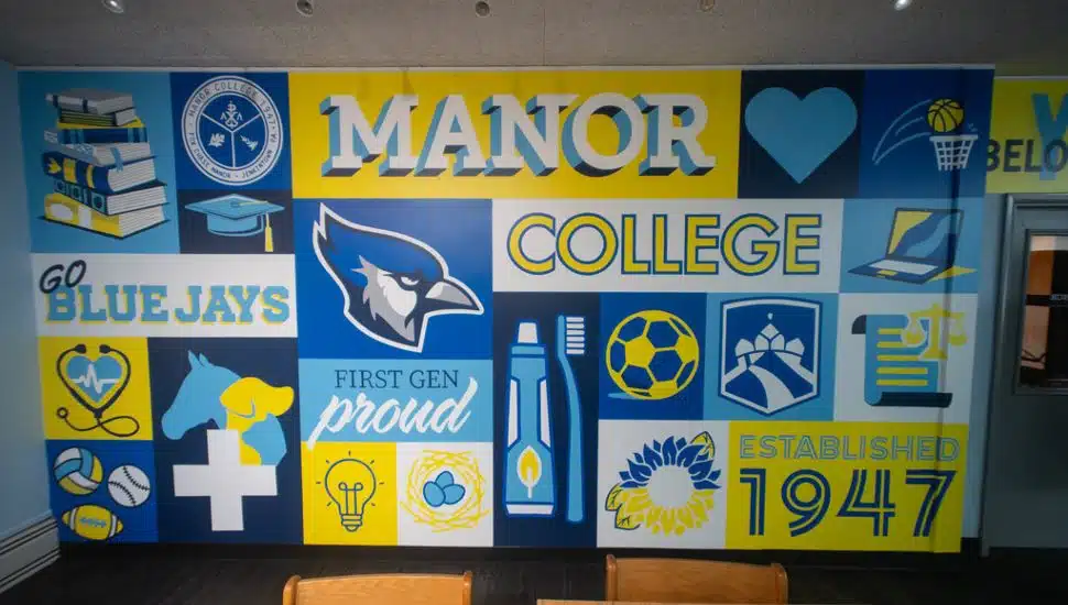 Balancing Books and Competition, 21 Manor Student-Athletes Earn Dean’s List Honors